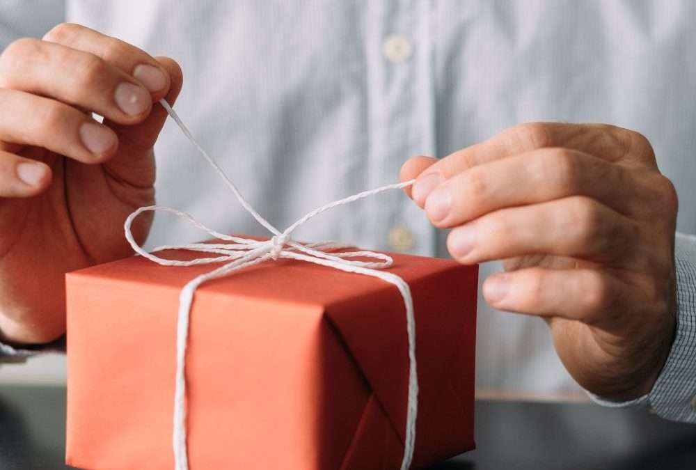 The Ultimate Guide to Corporate Gifting with YP Gift